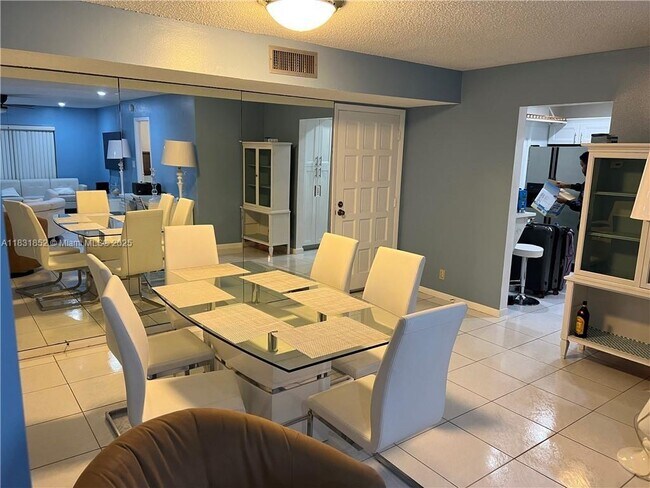 Photo - 6101 N Falls Cir Dr Unit 107
