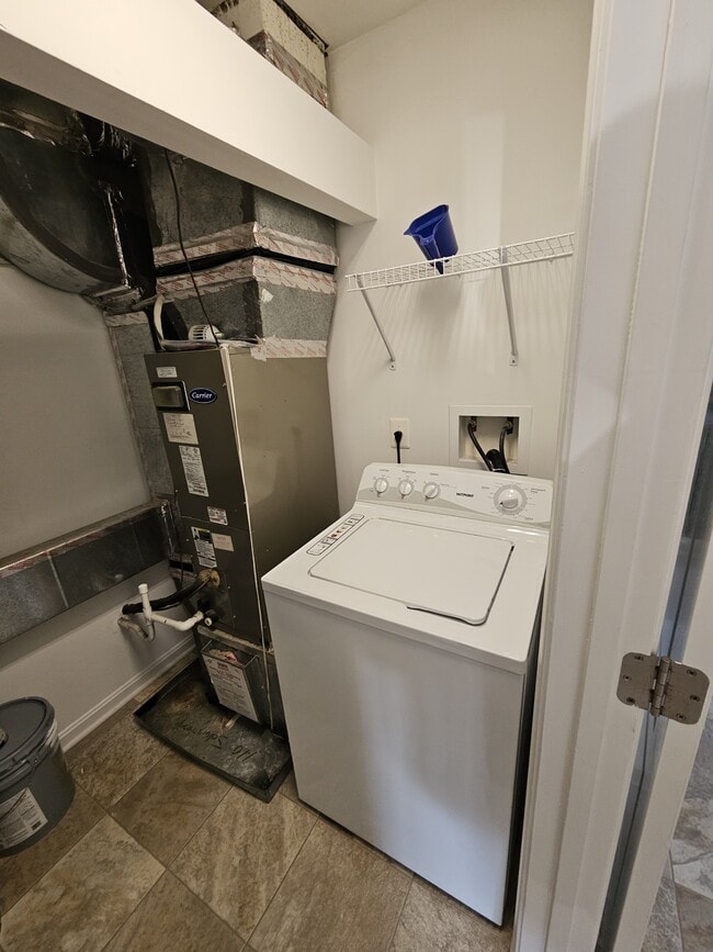 Photo - 106 Johnstown Ln