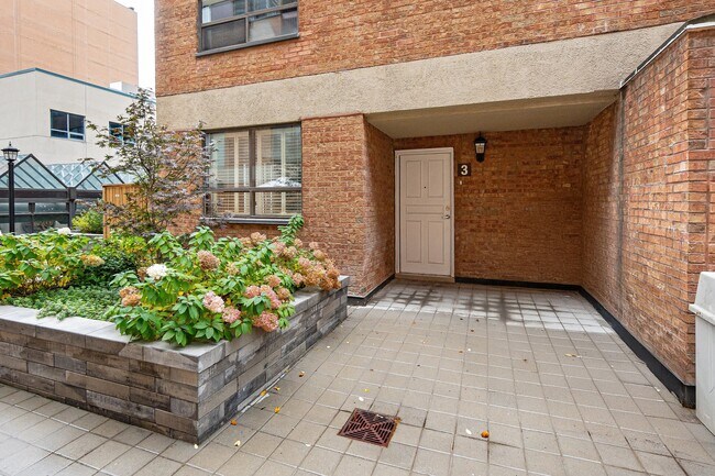 Photo - 89 McCaul St