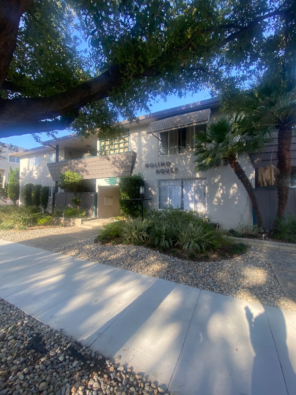 Photo - 283 S El Molino Ave Unidad 12