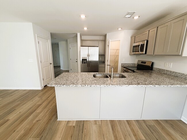 Photo - 2116 Mapleton Dr