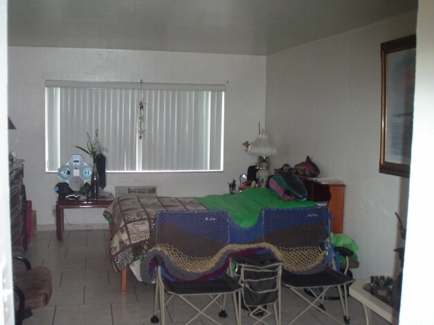 Photo - 922 Courtington Ln