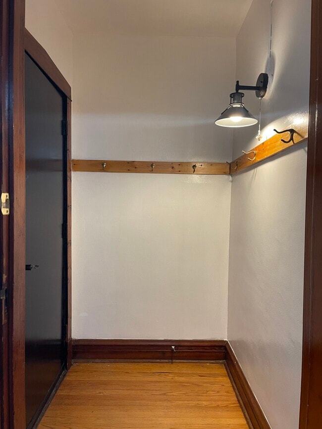 Photo - 3724 W Lyndale St Unit 1