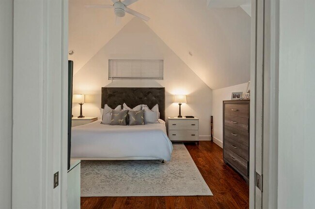 Photo - 2812 Oak Springs Dr