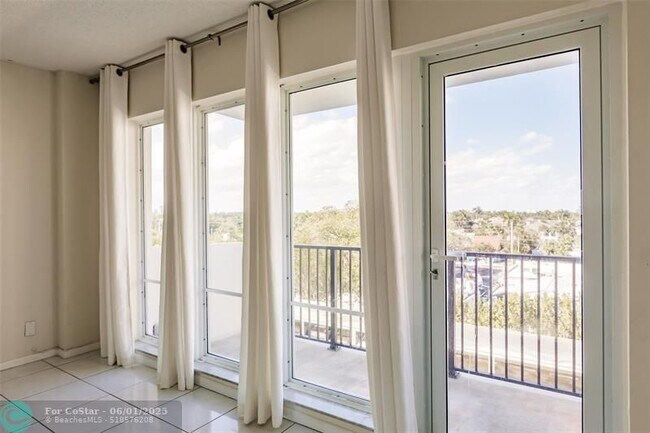 Photo - 340 Sunset Dr Unit 608