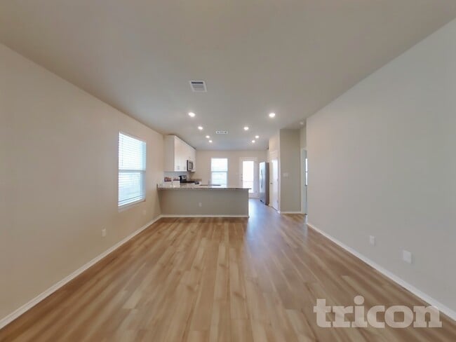 Photo - 3521 Stride Ln