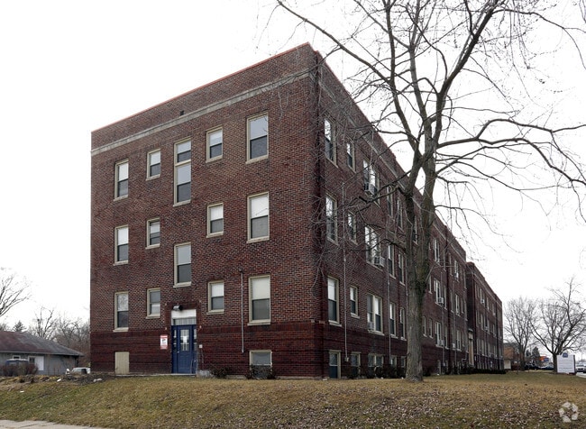 Gladstone Apartments - Gladstone Apartments