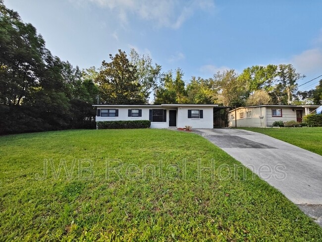 Building Photo - 8120 Joffre Dr Rental