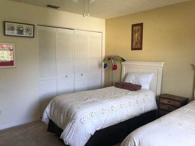 Photo - 400 18th St Unit L-5