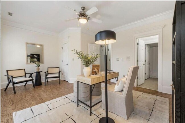 Photo - 802 Clifton Heights Ln NE