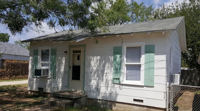 Front of Home - 1512 Willow St