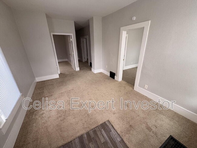 Photo - 2719 Indiana Ave