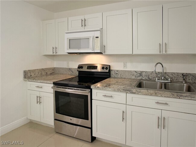 Photo - 4839 Tudor Dr