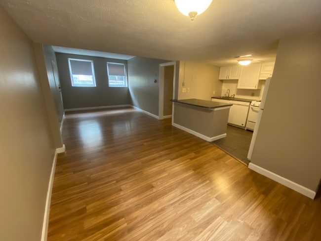 Photo - 1862 Beacon St Unidad 6-B3