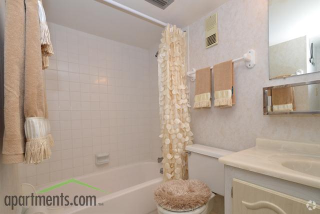Bathroom - Derby Park Apartments