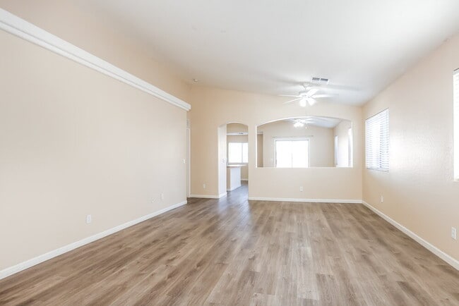 Photo - 5509 S 34th Ave