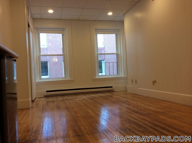272 Newbury St Unit 9