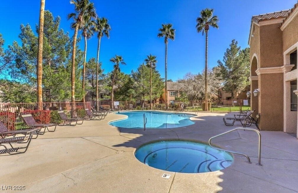 Photo - 1150 N Buffalo Dr Unit 1039