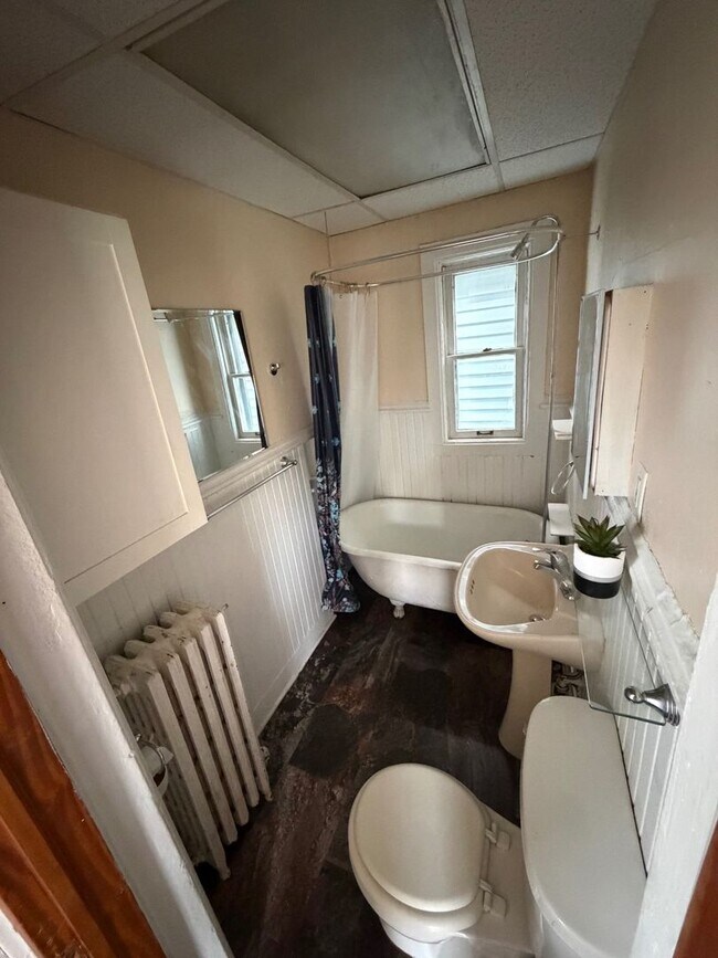 454 N 28th St Unit 454B