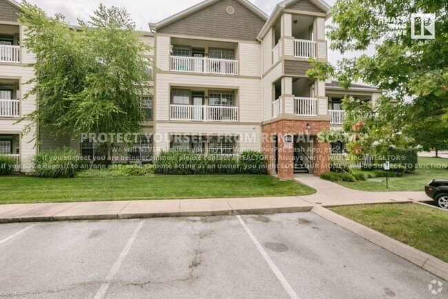 Building Photo - 4261 NE Meadowcreek Circle Unit#105, Fayet... Rental