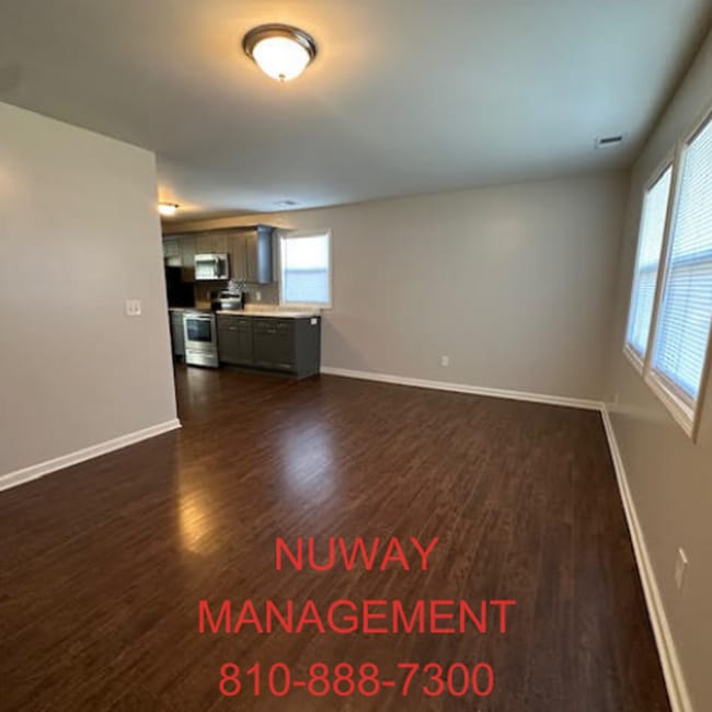 Photo - AVAILABLE NOW - 3 bedroom house in Grand B...