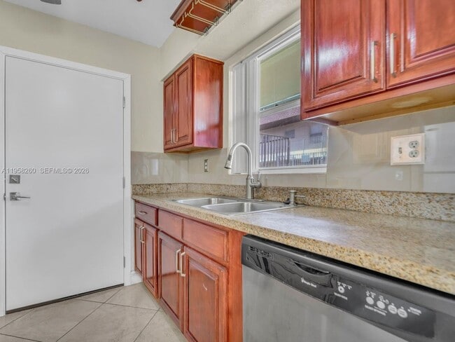 Photo - 8601 SW 94th St