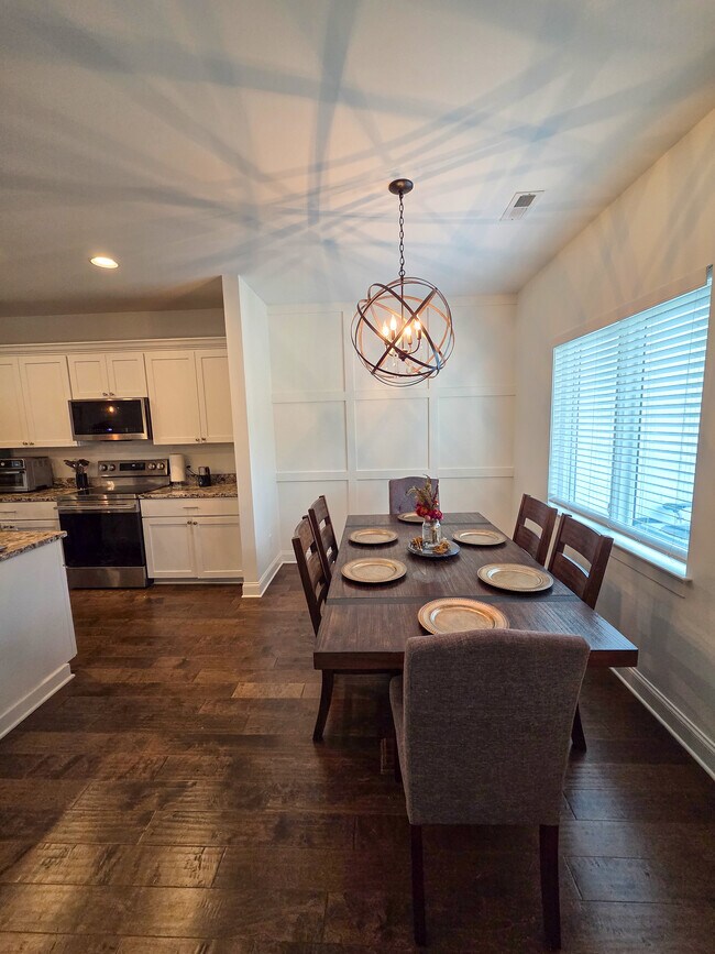 Photo - 3125 St Elmo Ave