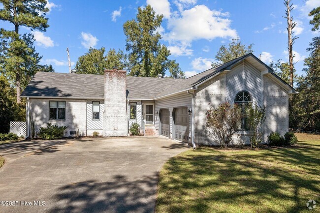 Building Photo - 5603 Gold Ct Rental