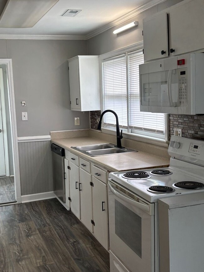 Photo - Cozy 2 Bedroom and 2 Baths