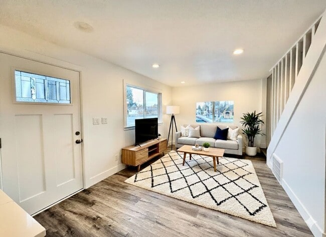 Photo - Modern Luxury Meets Small Town Charm in Your New Gladstone Home!