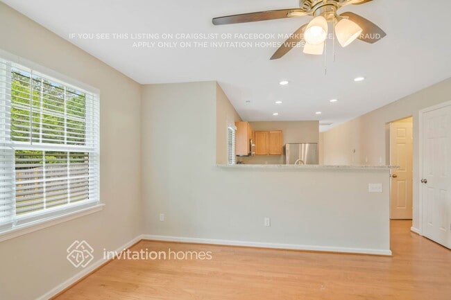 Photo - 107 Knightwood Dr