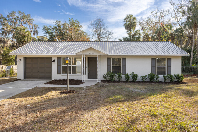 Building Photo - 30850 Cherokee Ave Rental