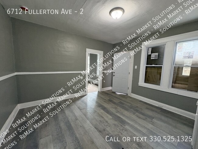 6712 Fullerton Ave Unit 2