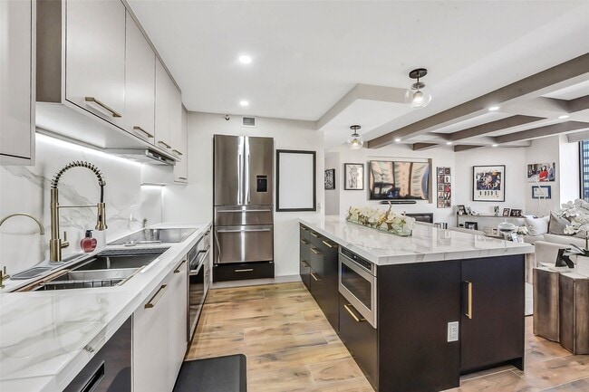 Photo - 1111 Caroline St Unit 2903