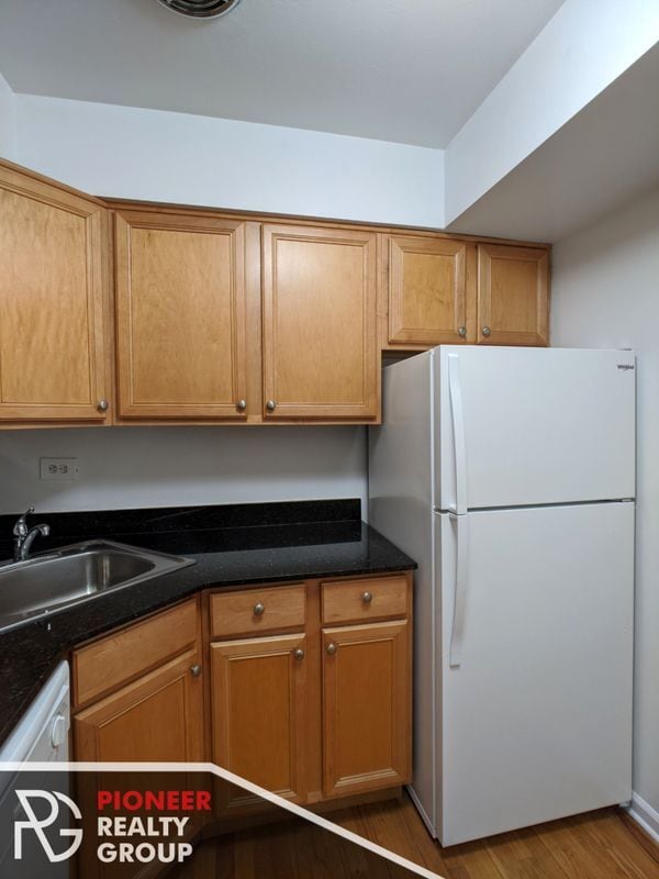 Photo - 525 W Oakdale Ave Unidad 509