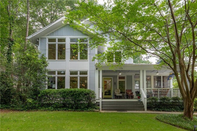 Photo - 115 W Dearborn Cir House
