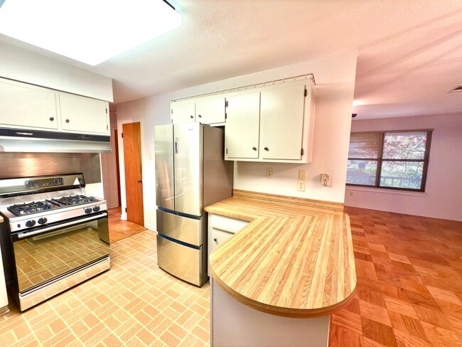 Photo - 424 Highland Park Dr