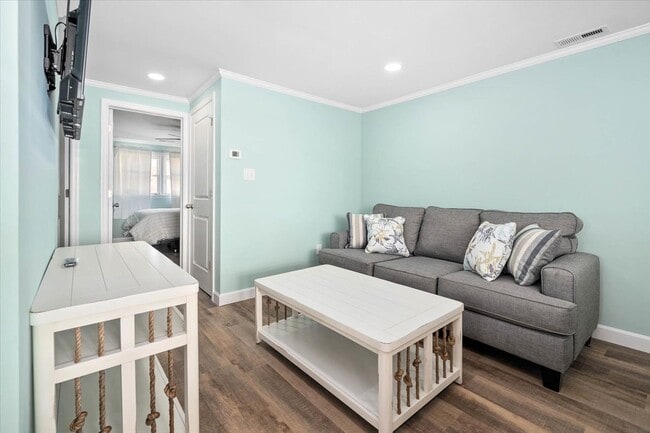 Photo - 322 Bayshore Dr Unit 2W