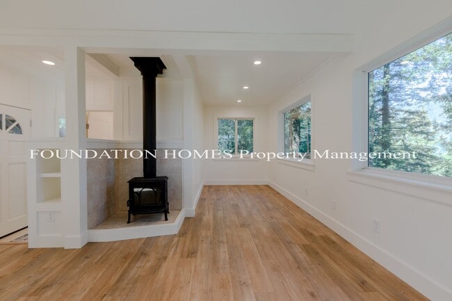 20 Hamilton Ln