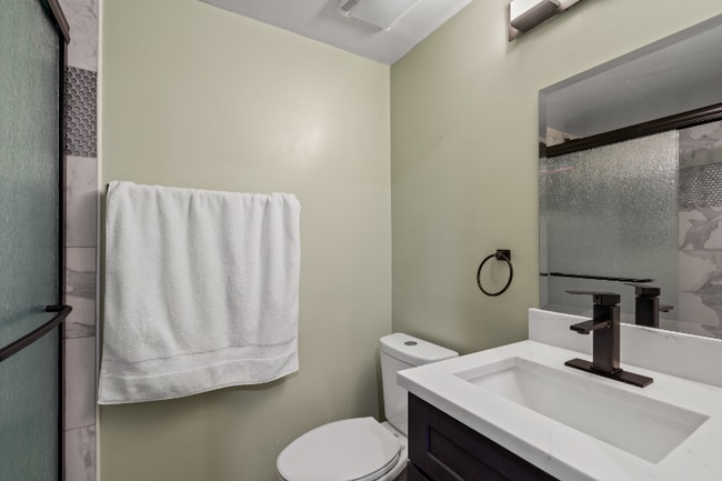 Photo - 7531 Birch St