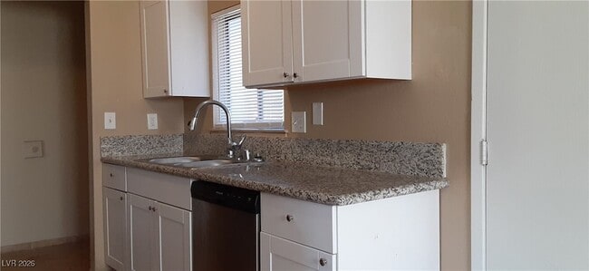 Photo - 1424 Patriot St