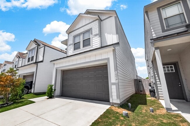 Photo - 13412 Sun Cay Drive