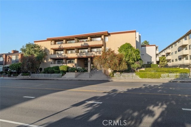 Photo - 5412 Lindley Ave Unidad 308 Rental