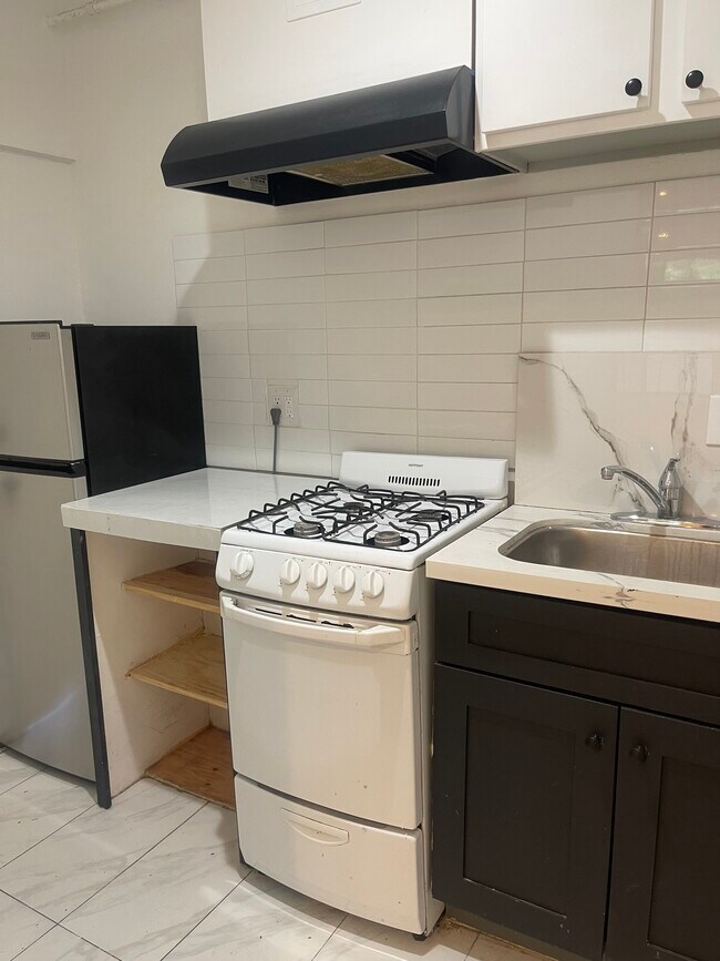 1423 W 20th St Unit 8