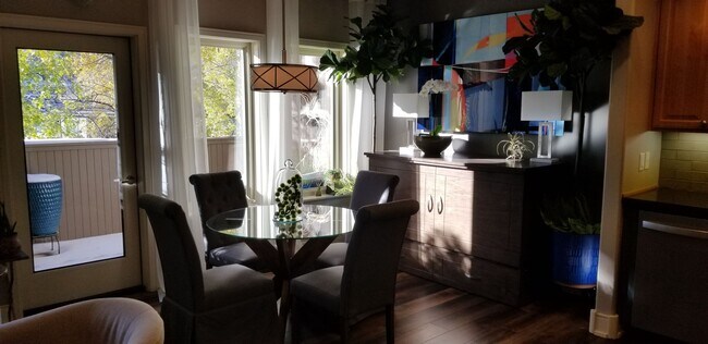 Photo - 61875 AB Unit A