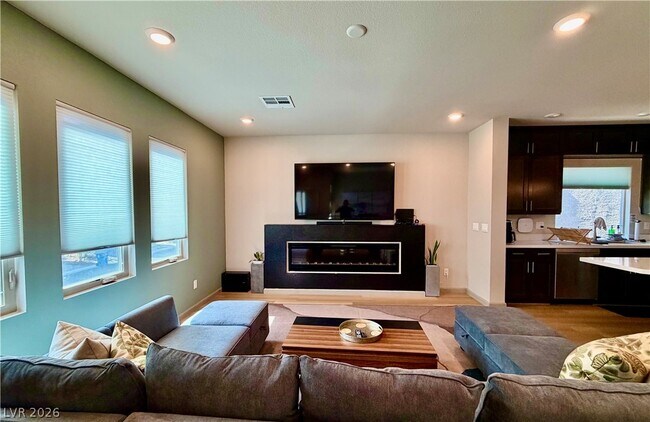 Photo - 8044 Carpenter Creek Ave