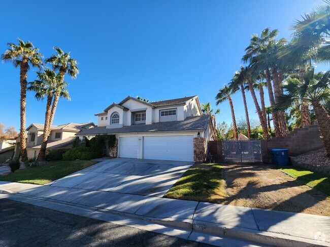 Building Photo - Green Valley Rental with a Pool