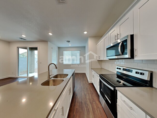 Photo - 6628 S 42nd Dr