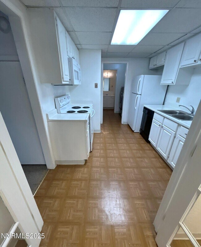 Photo - 1706 London Cir