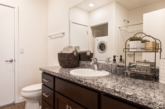 2HAB, 1BA - G3 - Mason At Hive